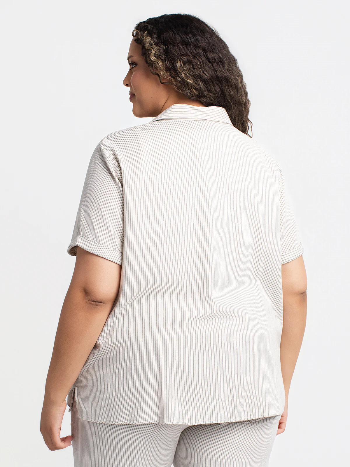 Blouse à manches courtes avec boutons - Image 3