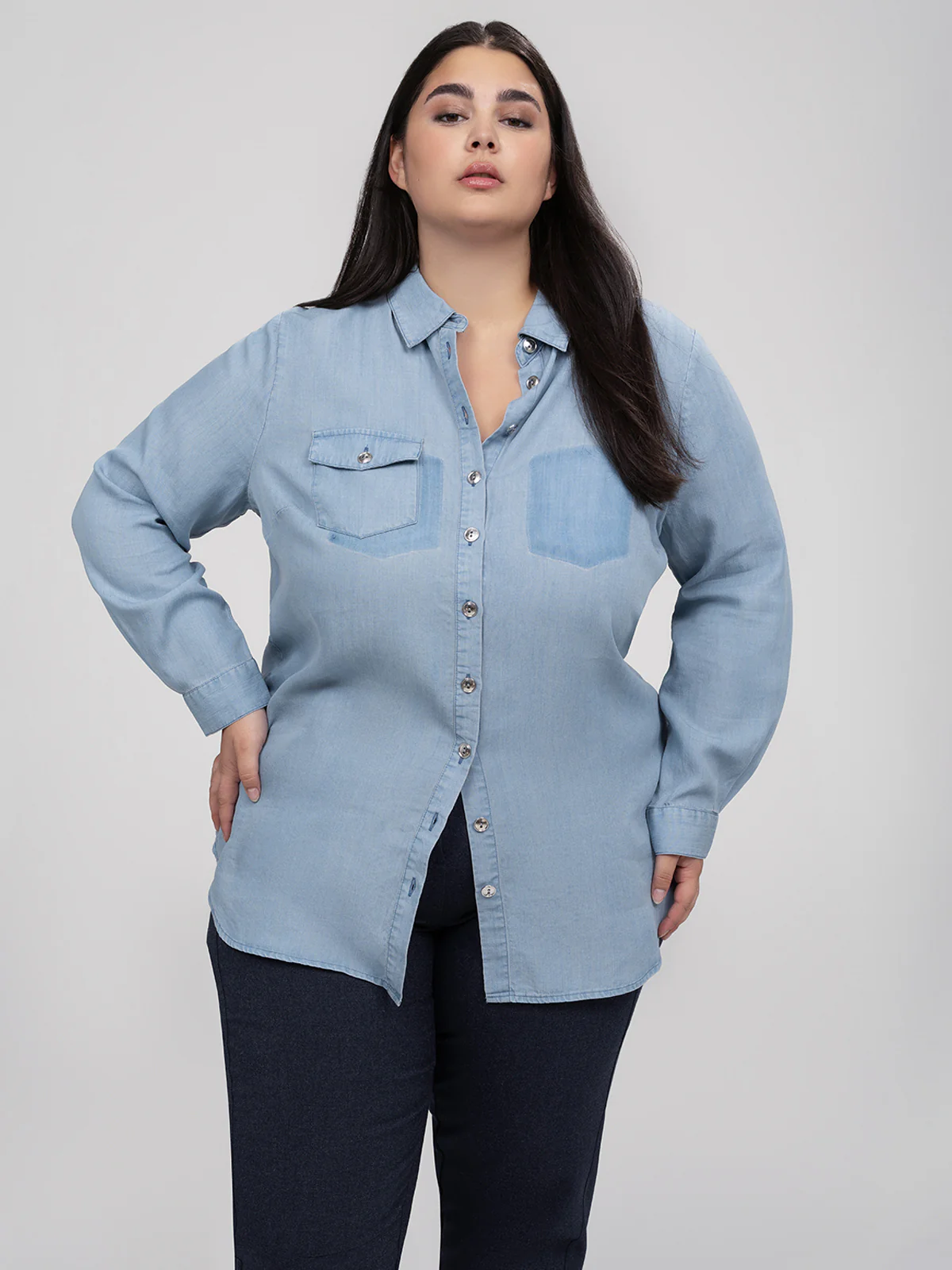 Blouse à manches longues avec boutons