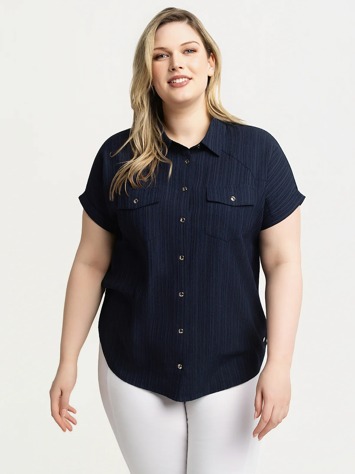 Blouse ample à manches courtes avec boutons - Image 12