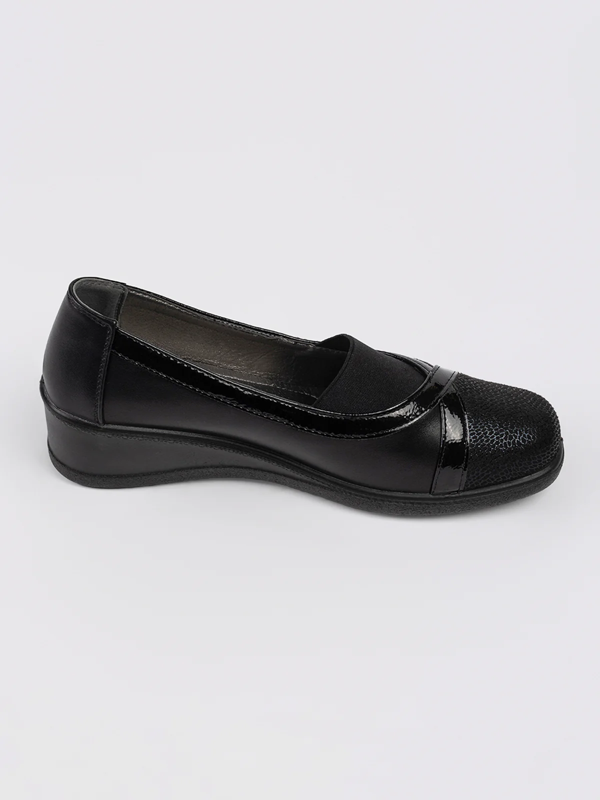 Chaussures à talons compensés - Image 10