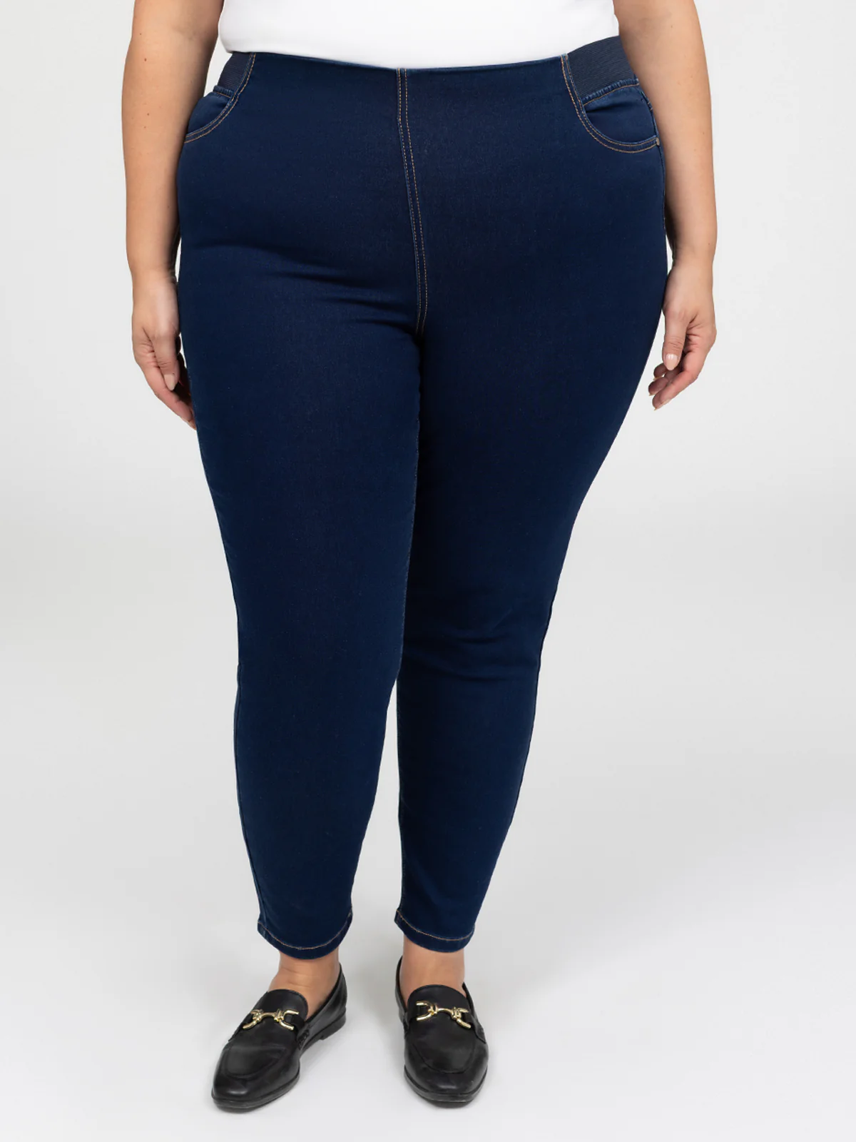 Jean skinny ajusté à enfiler - Image 14