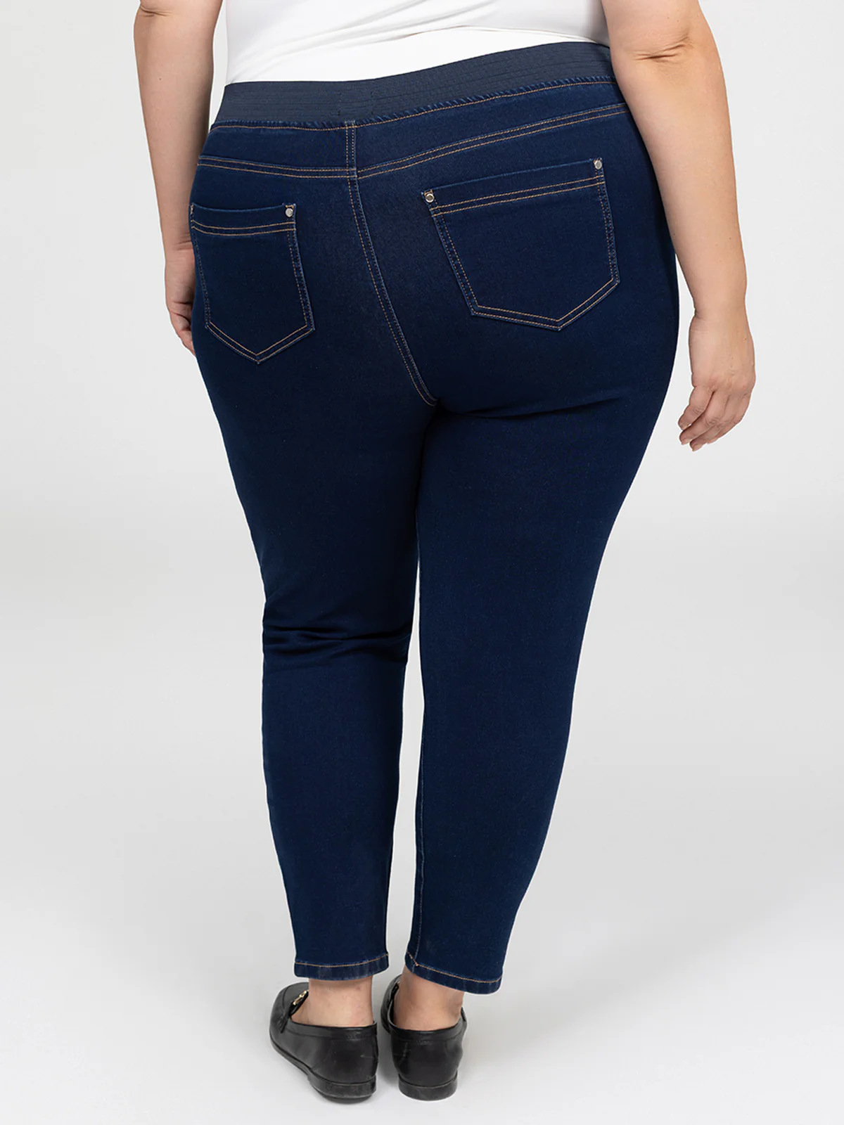 Jean skinny ajusté à enfiler - Image 15