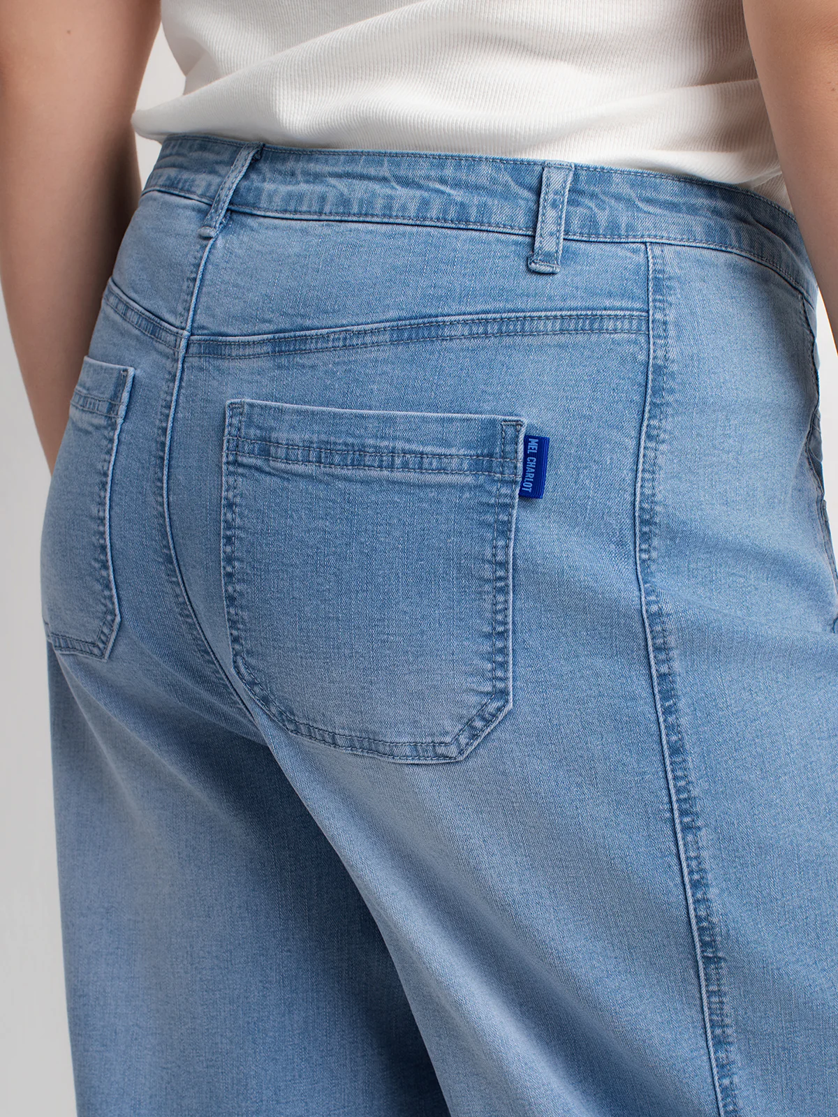 Jeans barrel en denim - Image 4