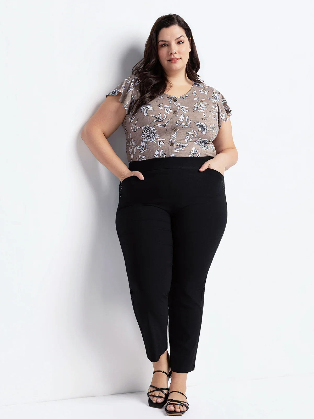 Pantalon droit à enfiler - Image 13