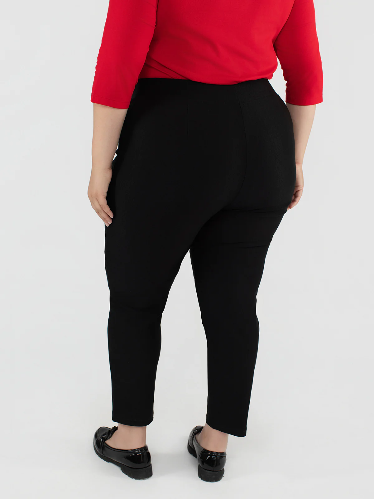 Pantalon étroit ajusté à enfiler - Petite - Image 16