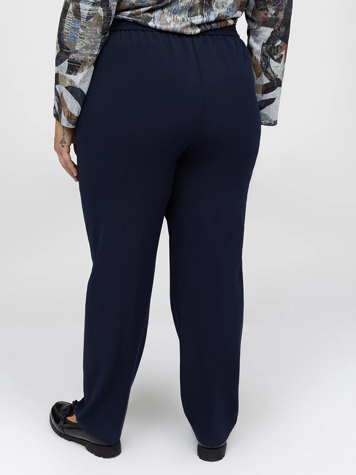 Pantalon habillé droit semi-ajusté à enfiler - Image 15