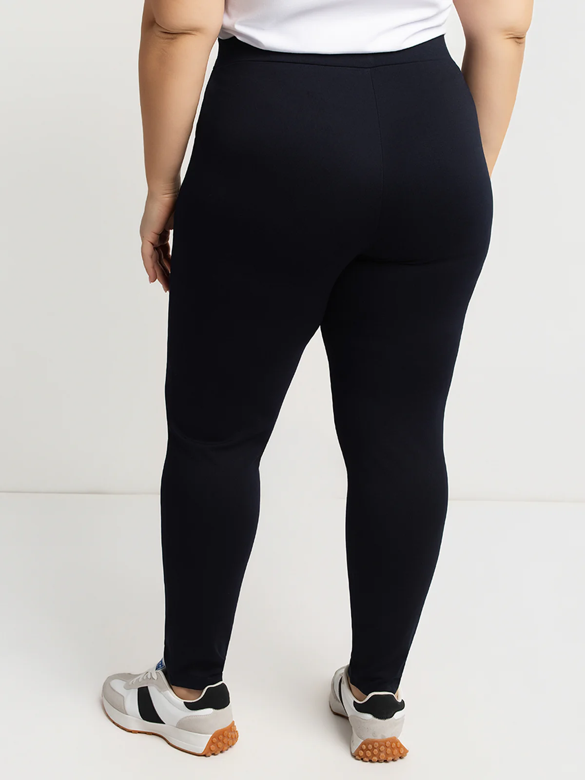 Pantalon semi-ajusté à enfiler - Image 7