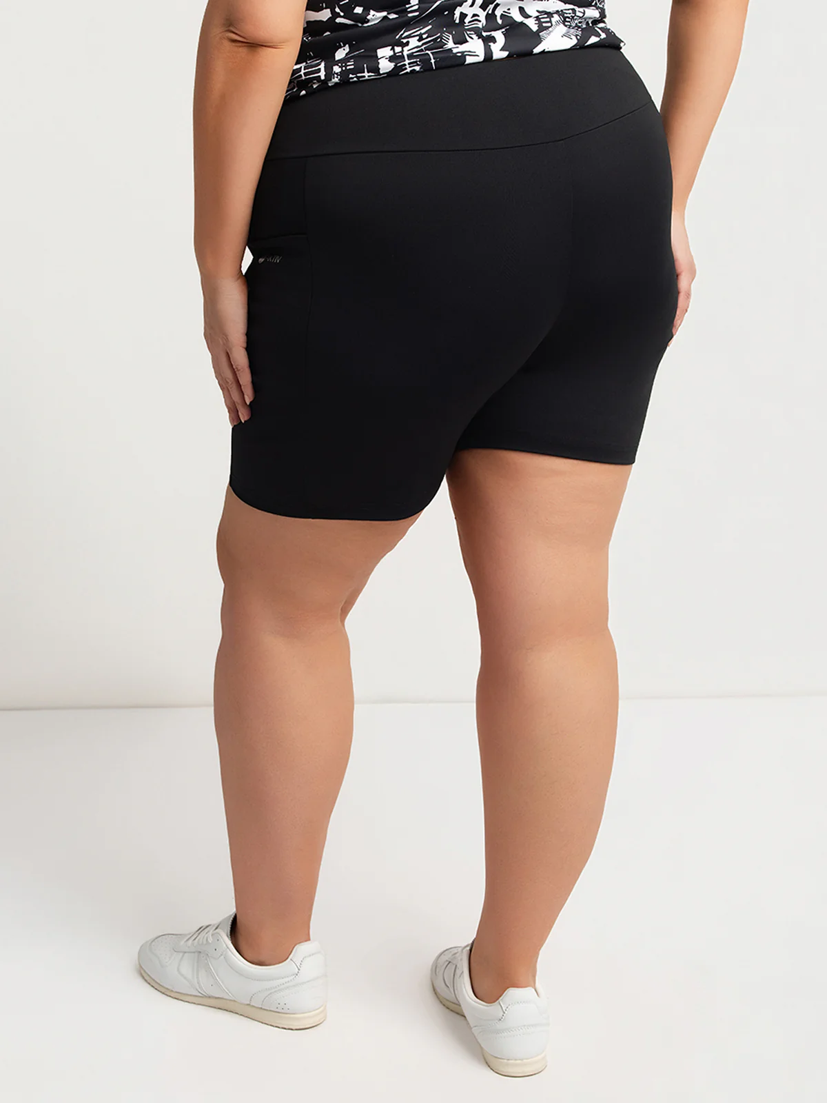 Short de yoga - Image 4