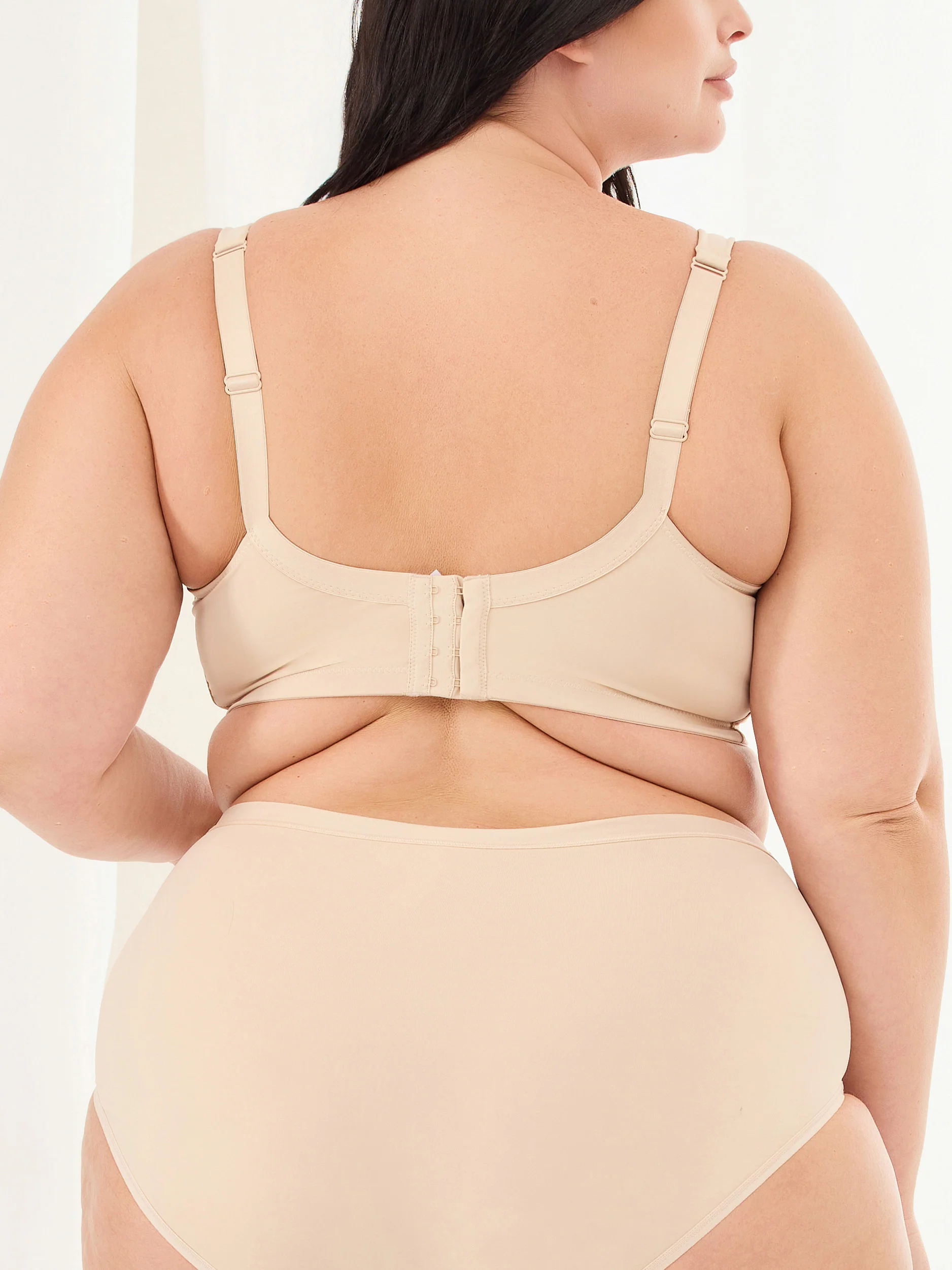 Soutien-gorge à bonnets moulés sans armature - Naturelle - Image 10