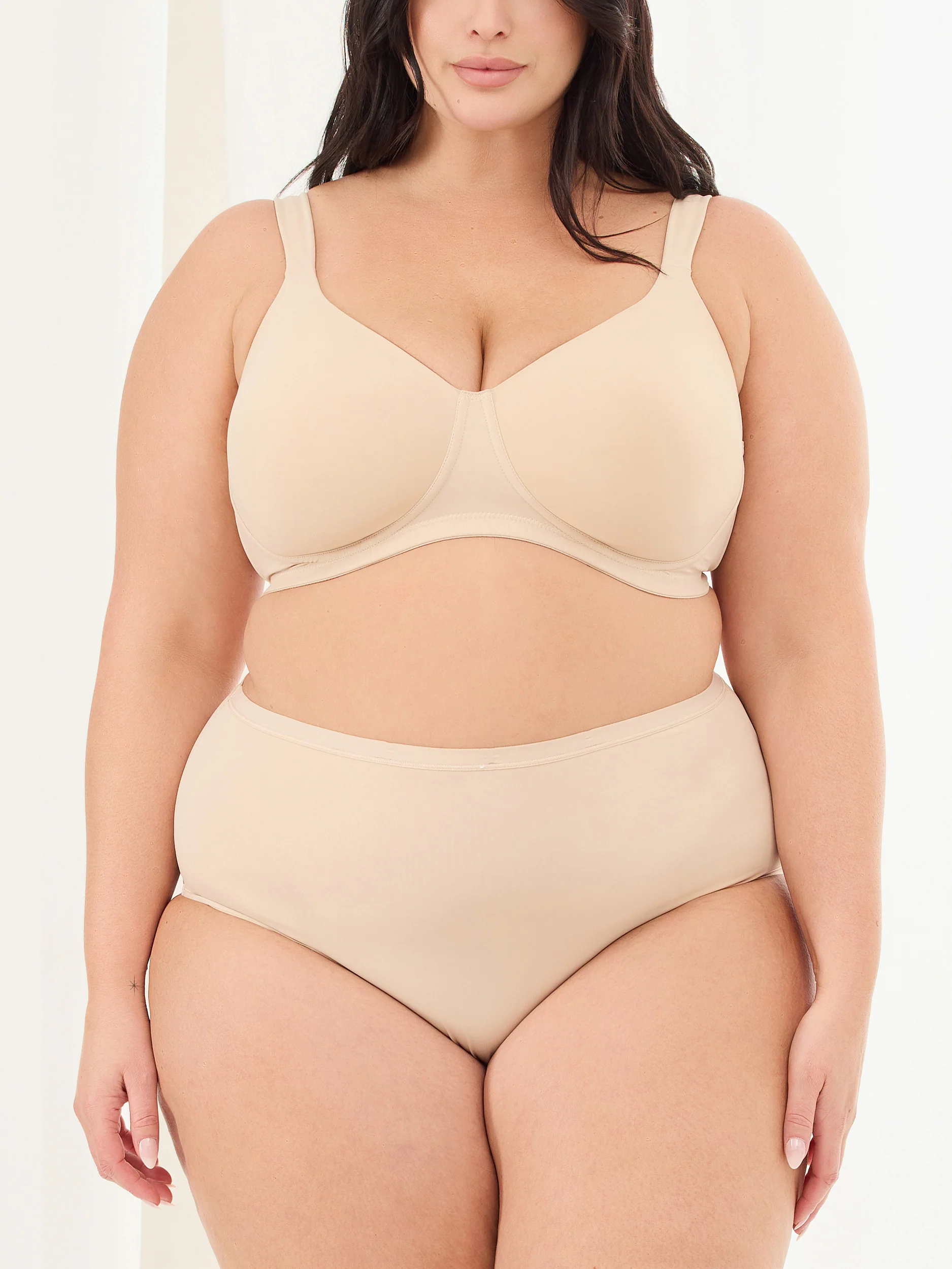 Soutien-gorge à bonnets moulés sans armature - Naturelle - Image 9